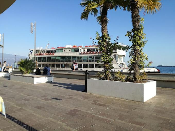 Atelier Hotel Gardone Riviera Exterior foto