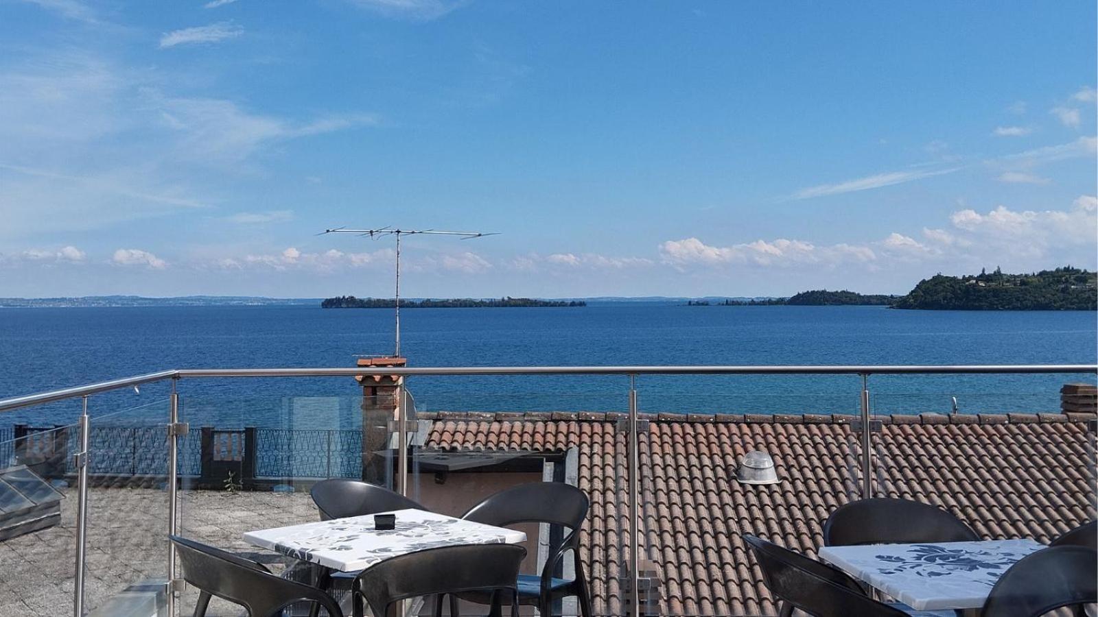 Atelier Hotel Gardone Riviera Exterior foto